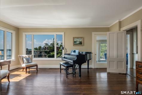 39 Flying Point Road Branford CT 06405