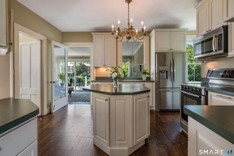 39 Flying Point Road Branford CT 06405