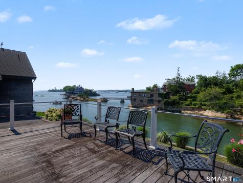 39 Flying Point Road Branford CT 06405