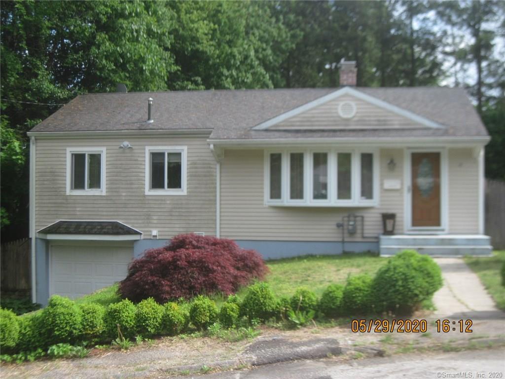15 Floral Nook Waterbury CT 06704