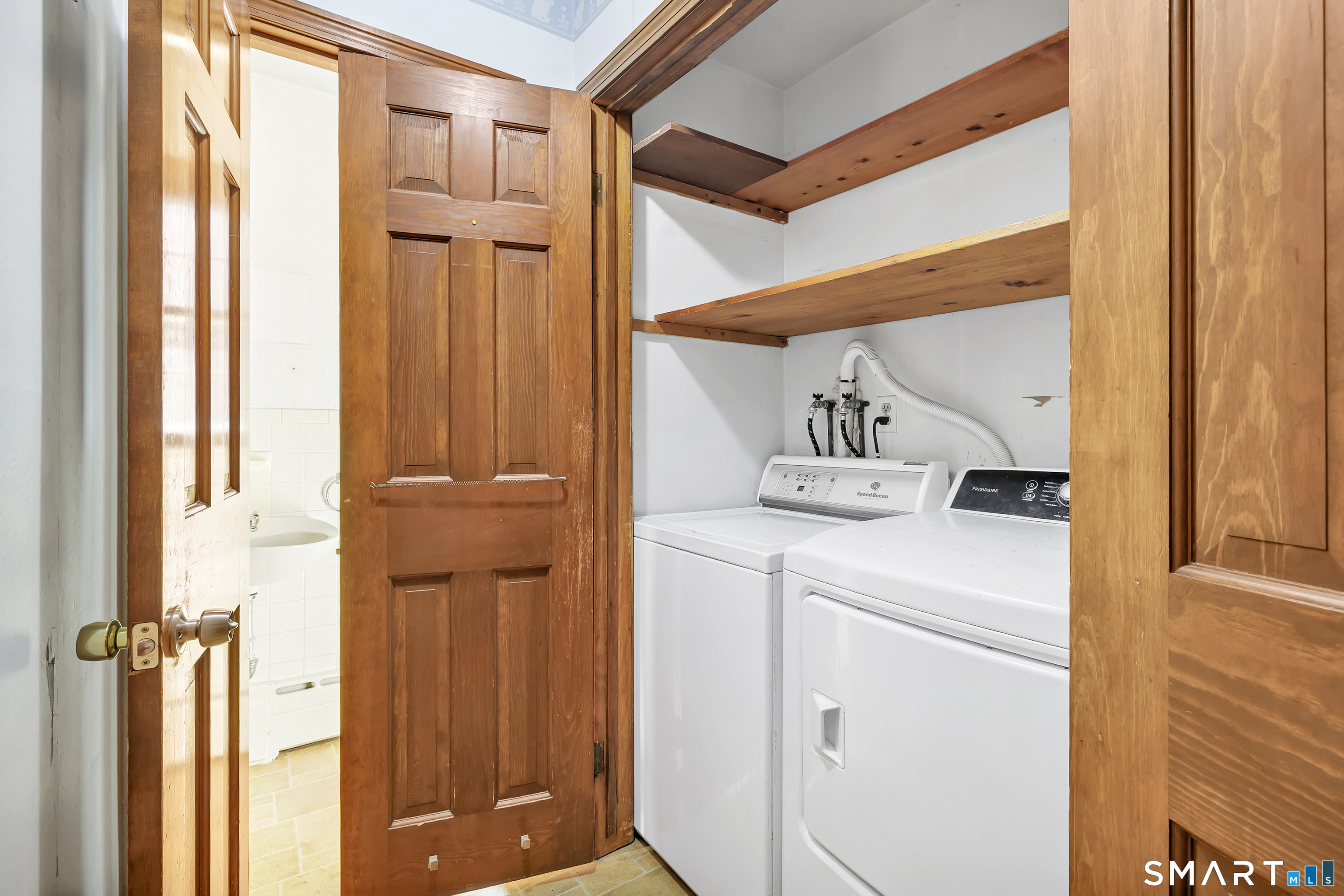 10 Philip Drive Shelton CT 06484