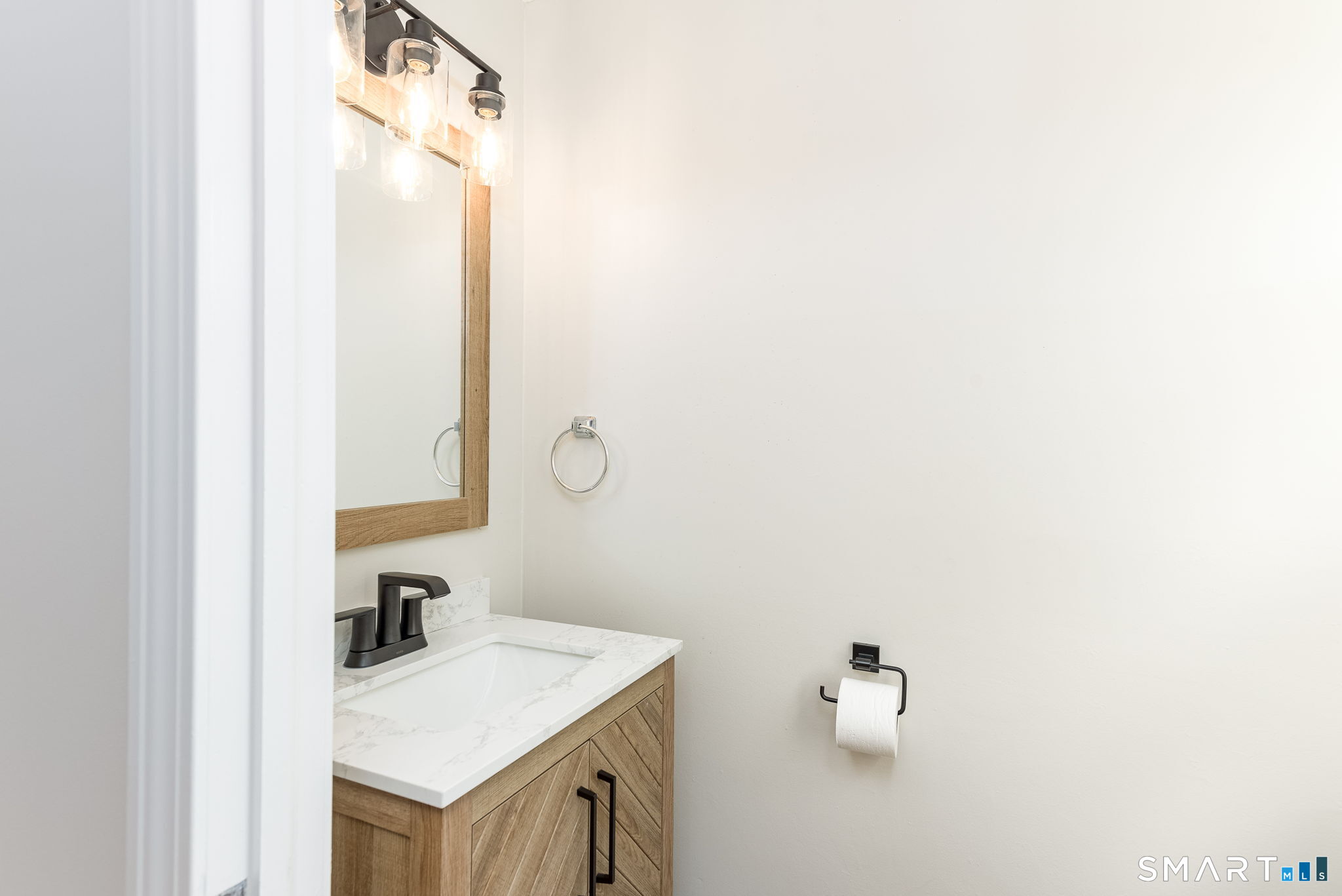 46 Sapphire Street Enfield CT 06082
