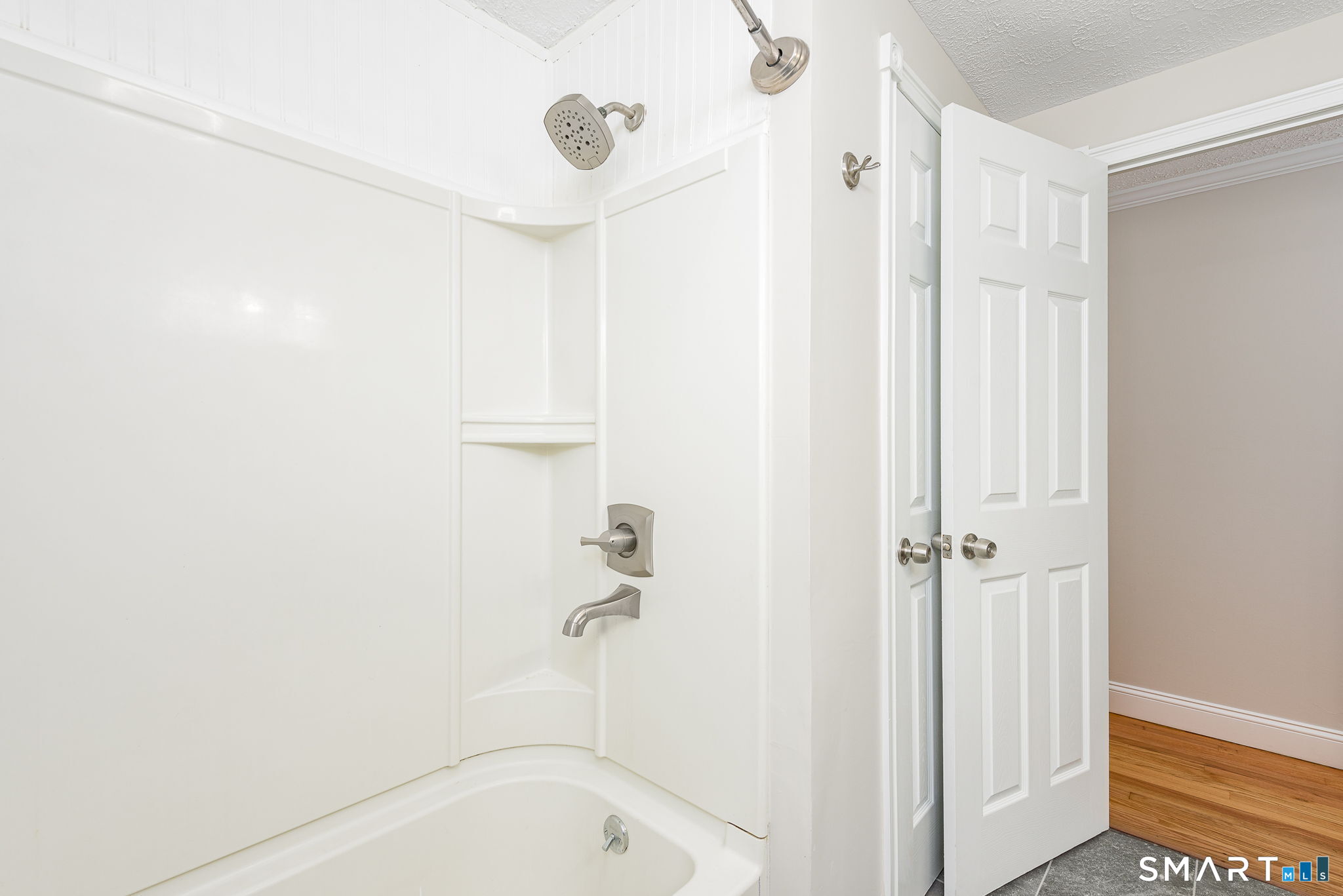 46 Sapphire Street Enfield CT 06082