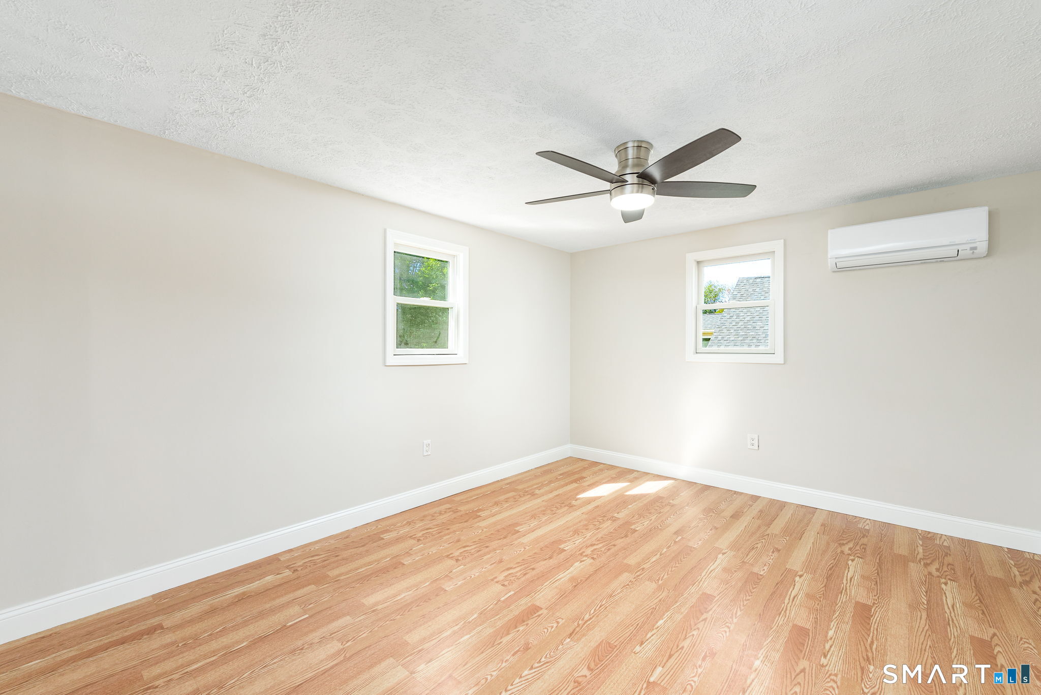 46 Sapphire Street Enfield CT 06082