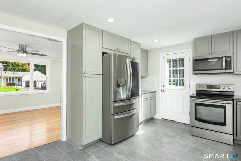 46 Sapphire Street Enfield CT 06082