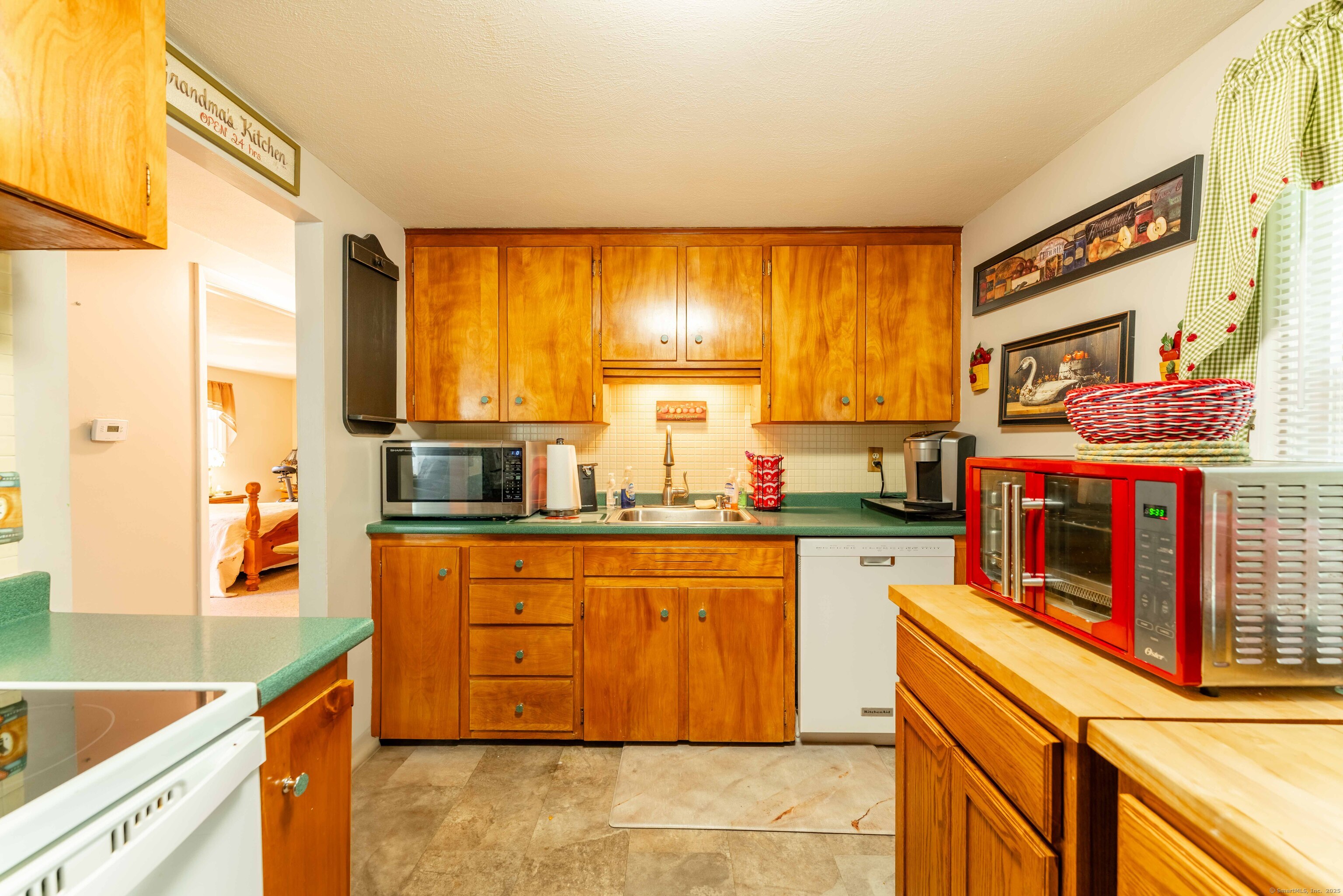 6 Marion Drive East Lyme CT 06333