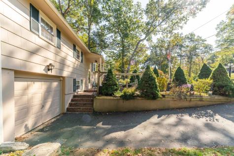 6 Marion Drive East Lyme CT 06333