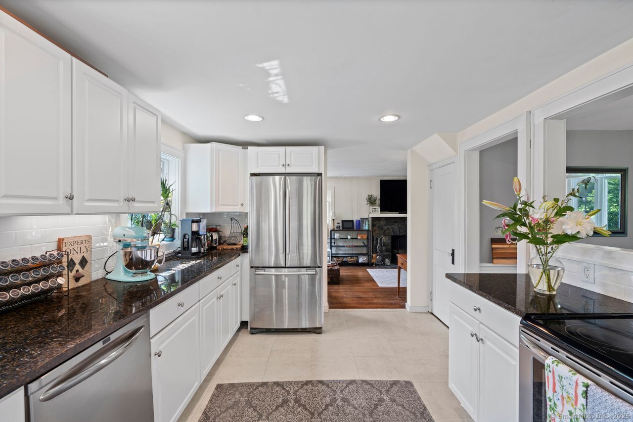 5 Rabbit Lane Brookfield CT 06804