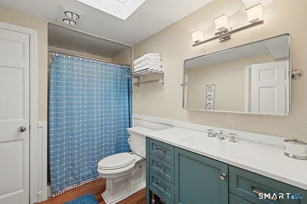 427 Reef Road Fairfield CT 06824