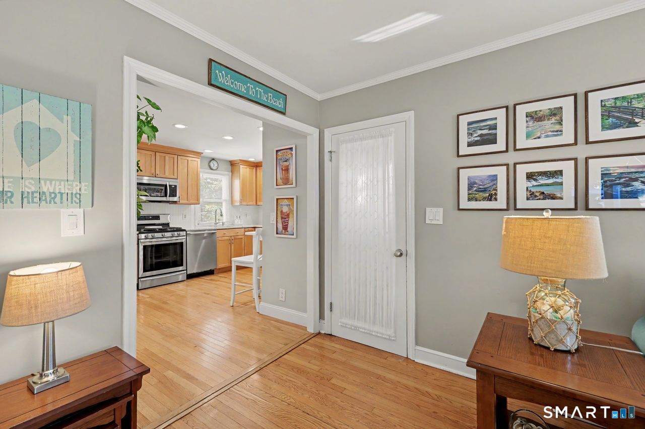 427 Reef Road Fairfield CT 06824