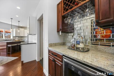 4 Red Fox Court New Fairfield CT 06812