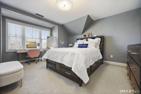 4 Red Fox Court New Fairfield CT 06812