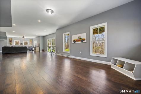 4 Red Fox Court New Fairfield CT 06812