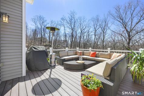 4 Red Fox Court New Fairfield CT 06812