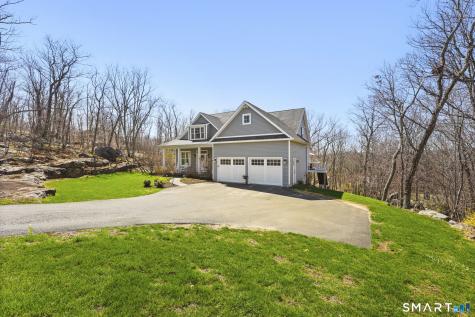4 Red Fox Court New Fairfield CT 06812
