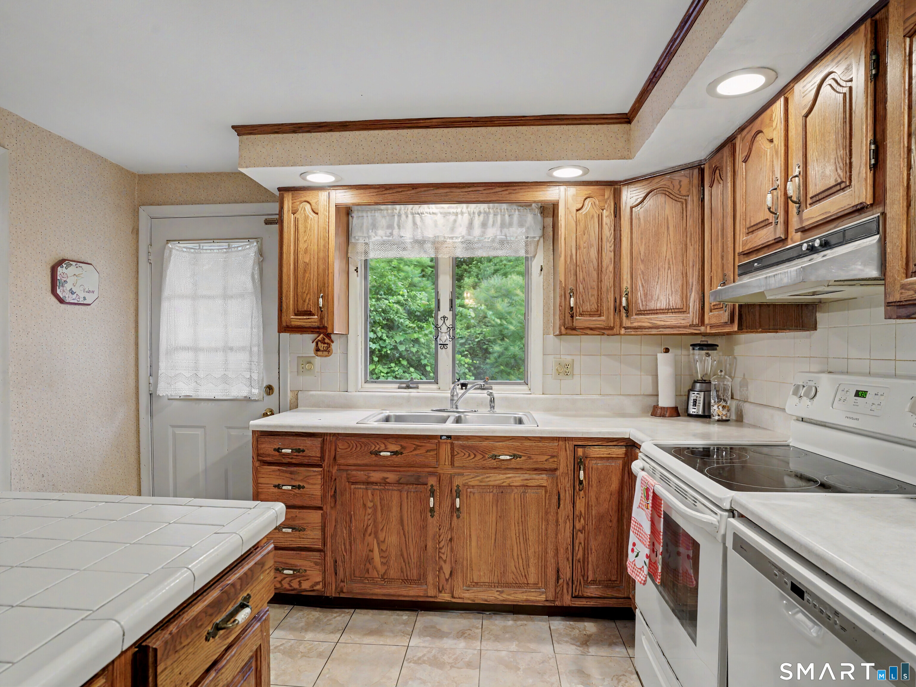 5 Leighton Court North Haven CT 06473