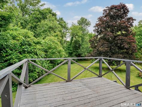 5 Leighton Court North Haven CT 06473