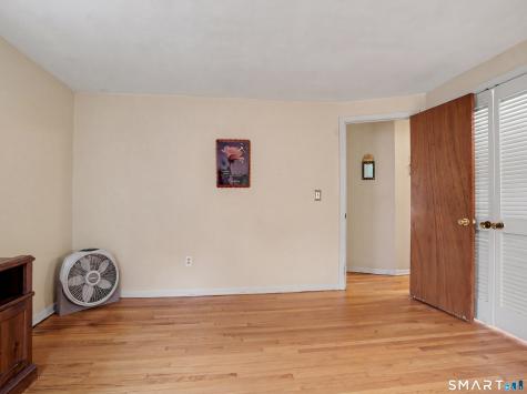 5 Leighton Court North Haven CT 06473