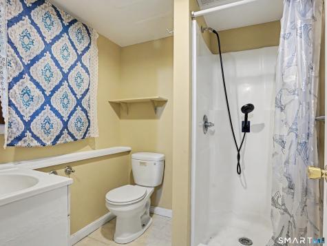 5 Leighton Court North Haven CT 06473
