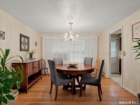 5 Leighton Court North Haven CT 06473