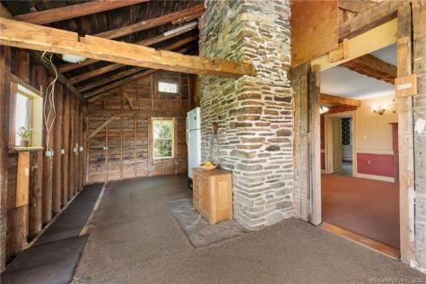 21 Legeyt Road Barkhamsted CT 06063