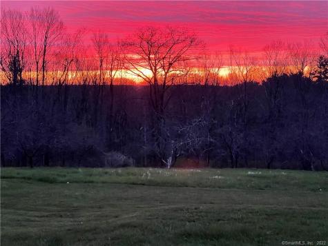 21 Legeyt Road Barkhamsted CT 06063