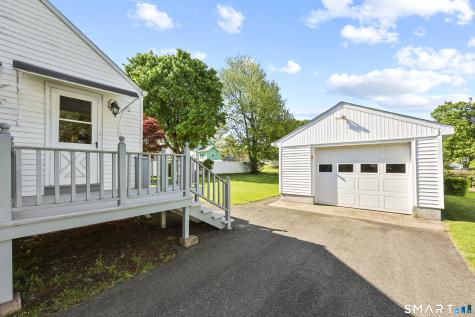 2 Earle Street Portland CT 06480