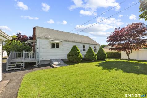 2 Earle Street Portland CT 06480