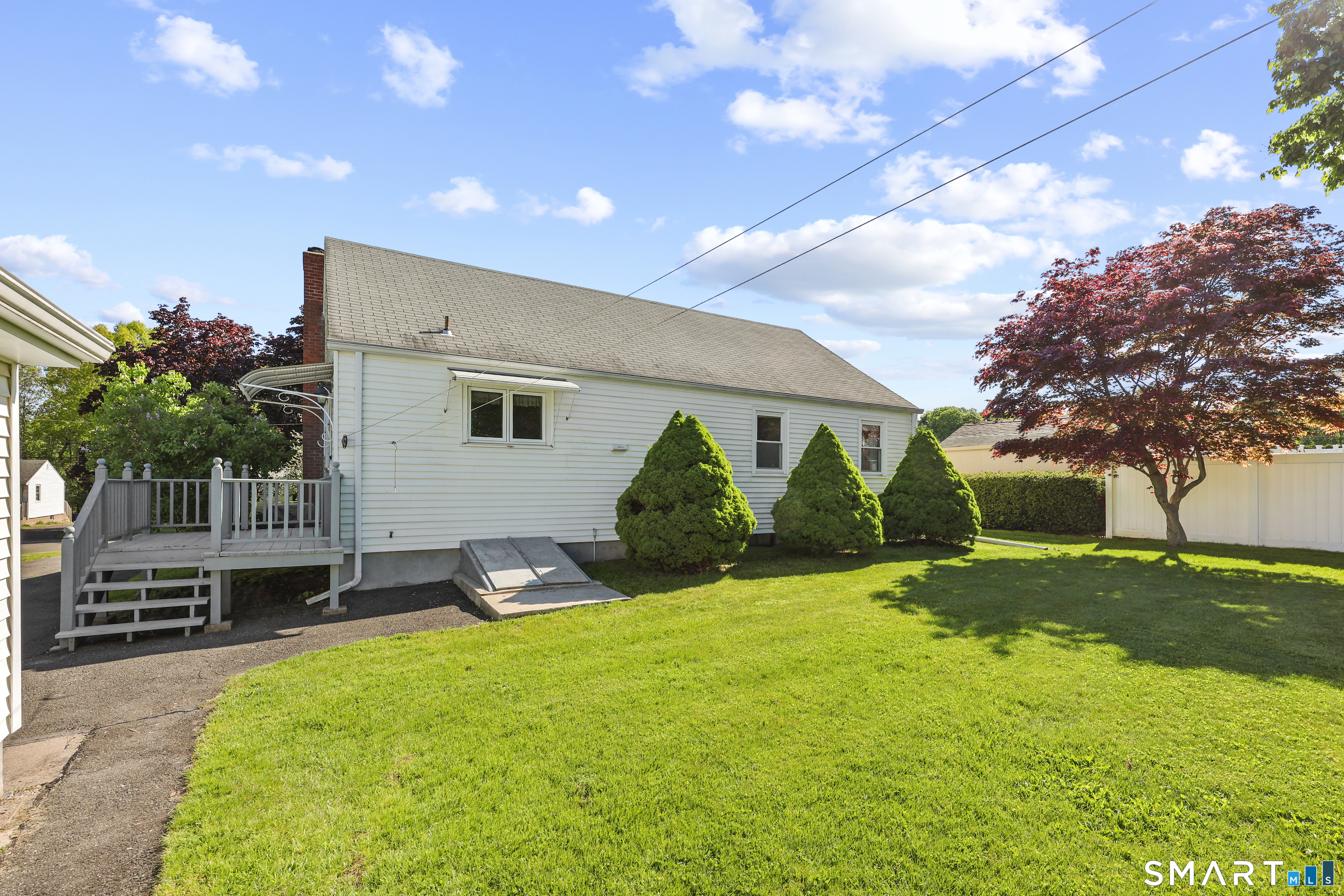 2 Earle Street Portland CT 06480