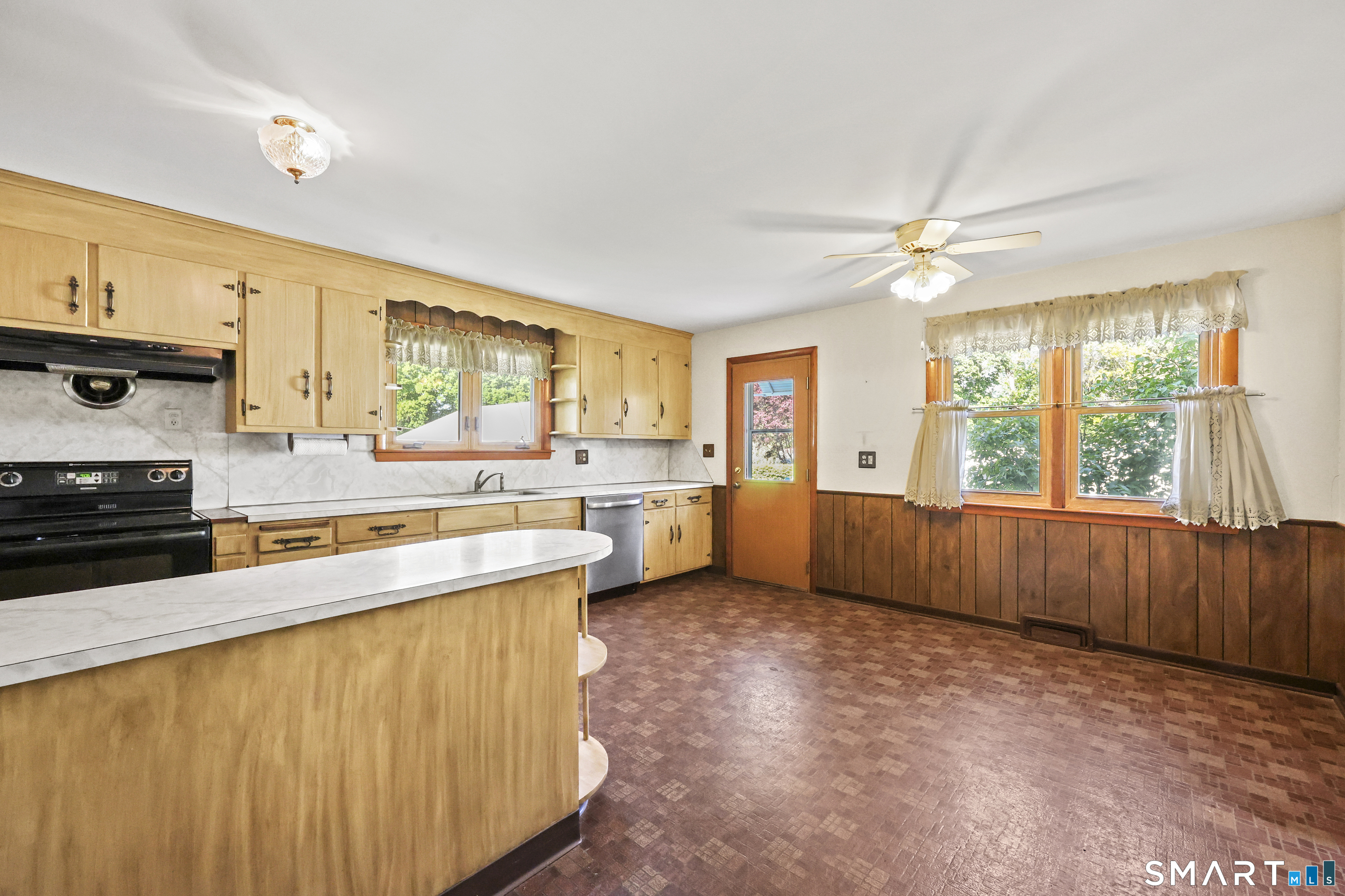 2 Earle Street Portland CT 06480