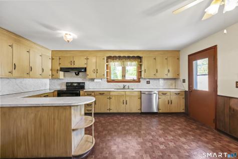 2 Earle Street Portland CT 06480