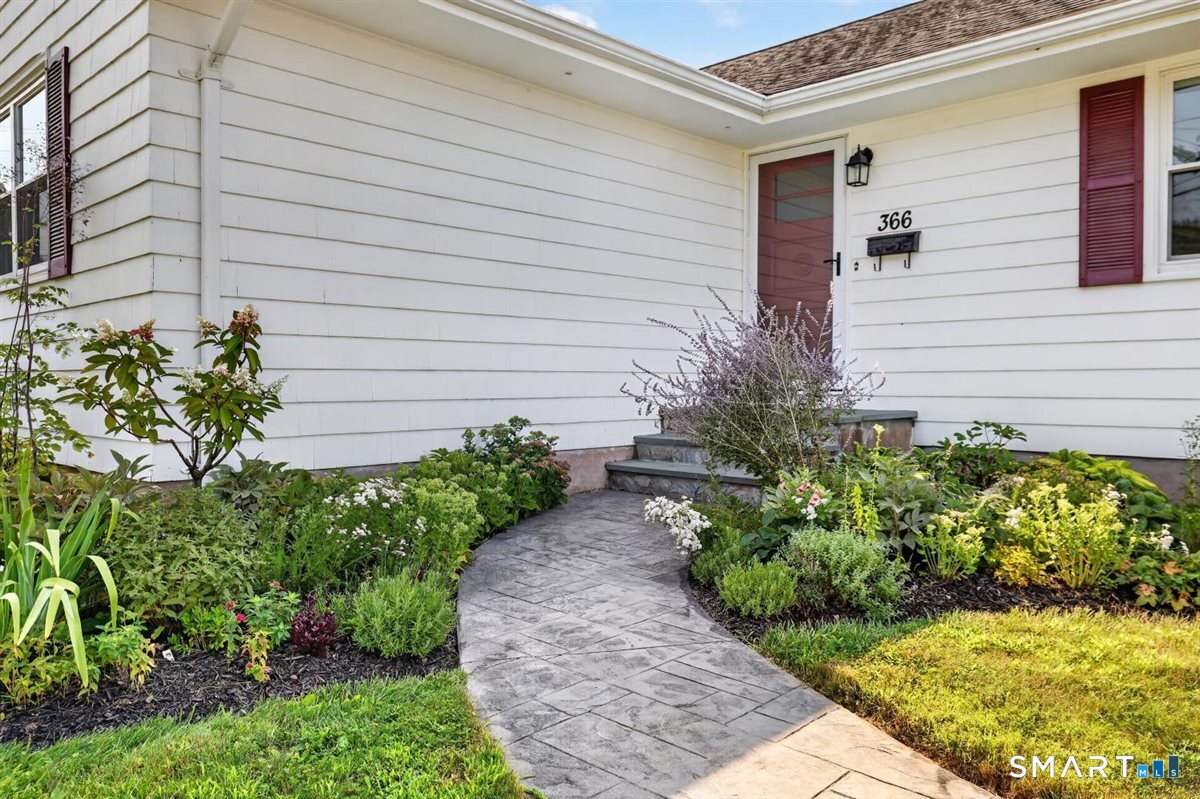 366 Hackmatack Street Manchester CT 06040