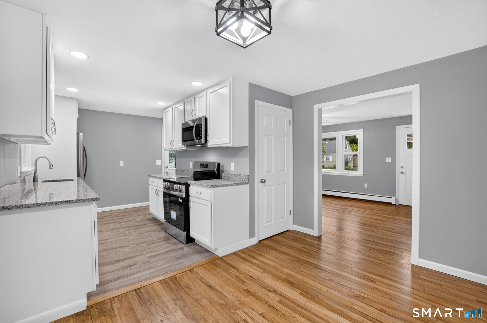 51 Beechwood Road Montville CT 06370