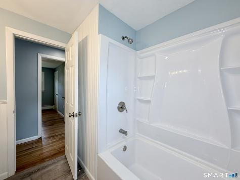 51 Beechwood Road Montville CT 06370