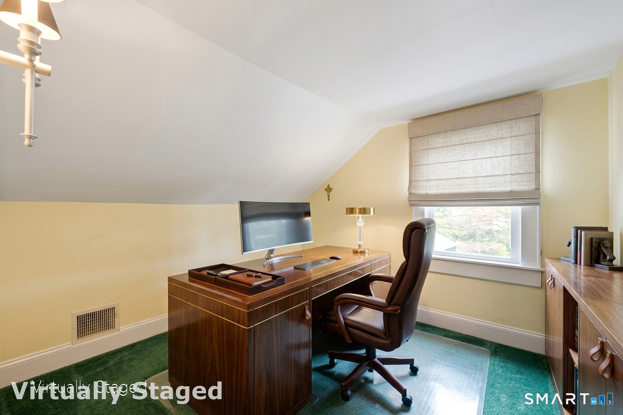 Stonehouse Road Trumbull CT 06611
