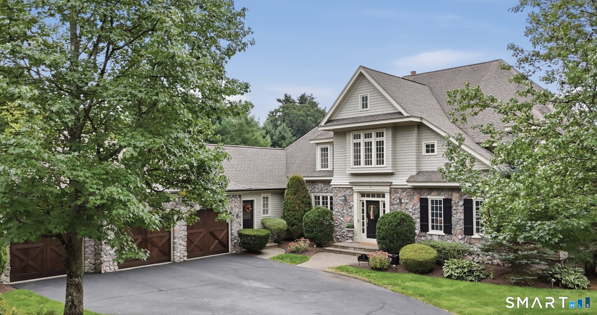 9 Whitehall Court Middlebury CT 06762