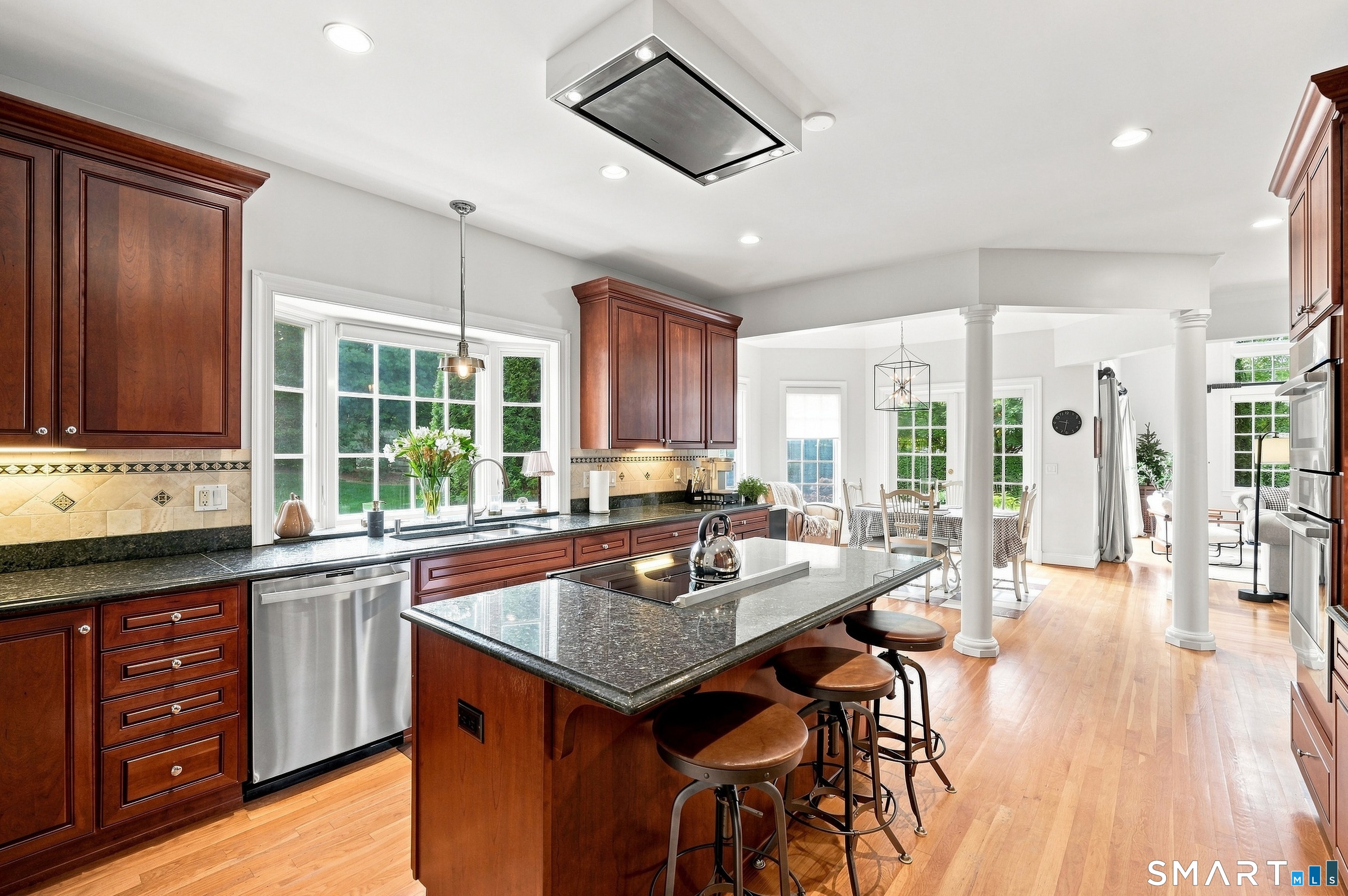 9 Whitehall Court Middlebury CT 06762