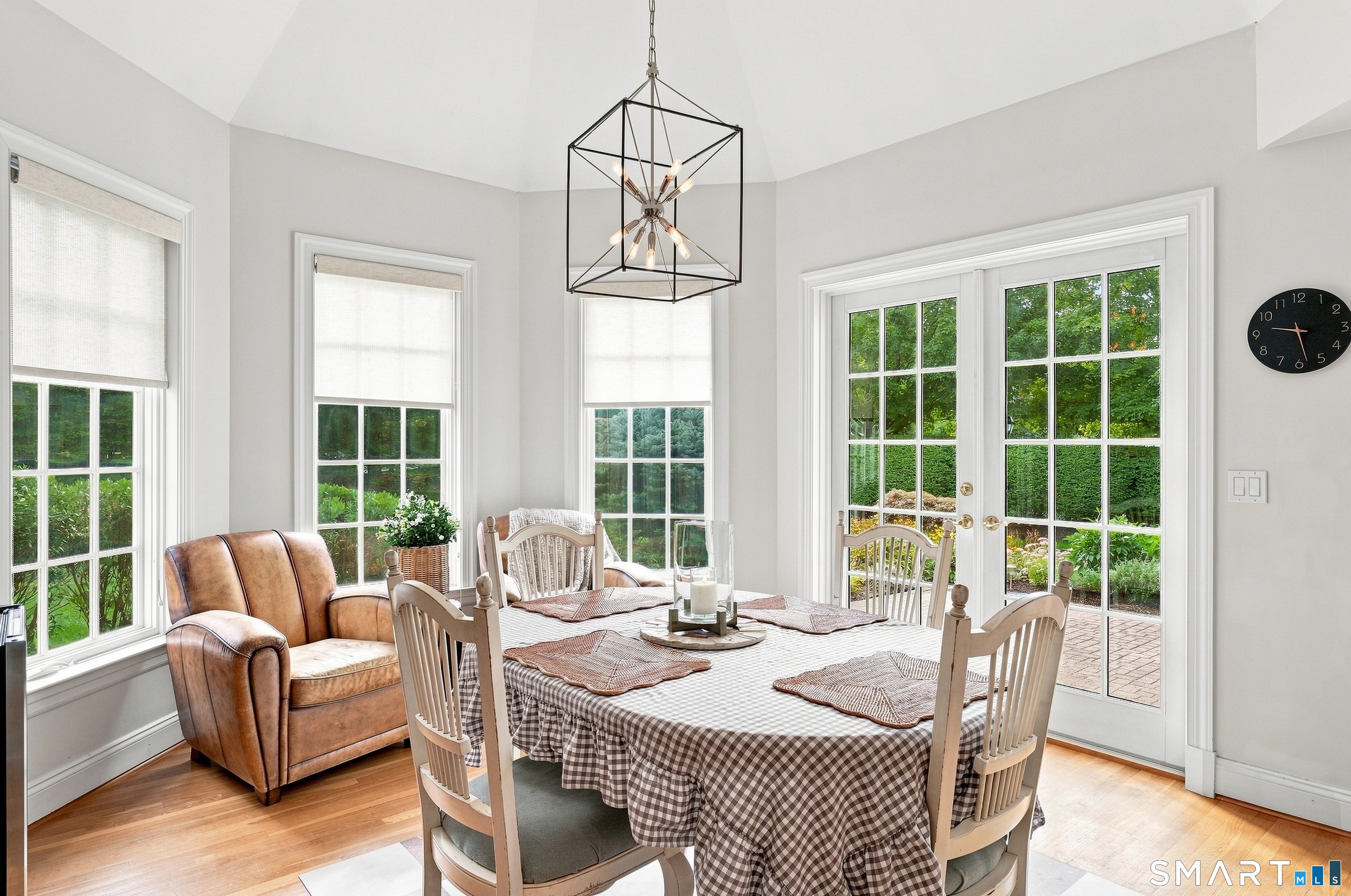 9 Whitehall Court Middlebury CT 06762