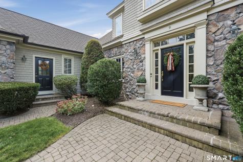 9 Whitehall Court Middlebury CT 06762