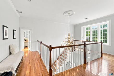 9 Whitehall Court Middlebury CT 06762