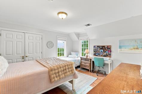9 Whitehall Court Middlebury CT 06762