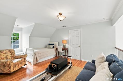 9 Whitehall Court Middlebury CT 06762