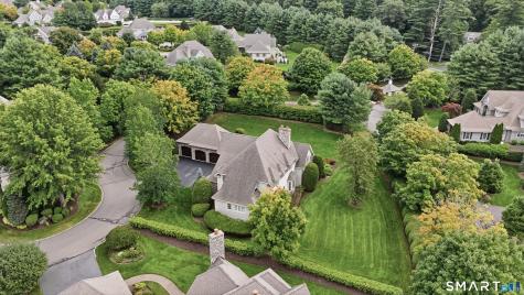 9 Whitehall Court Middlebury CT 06762