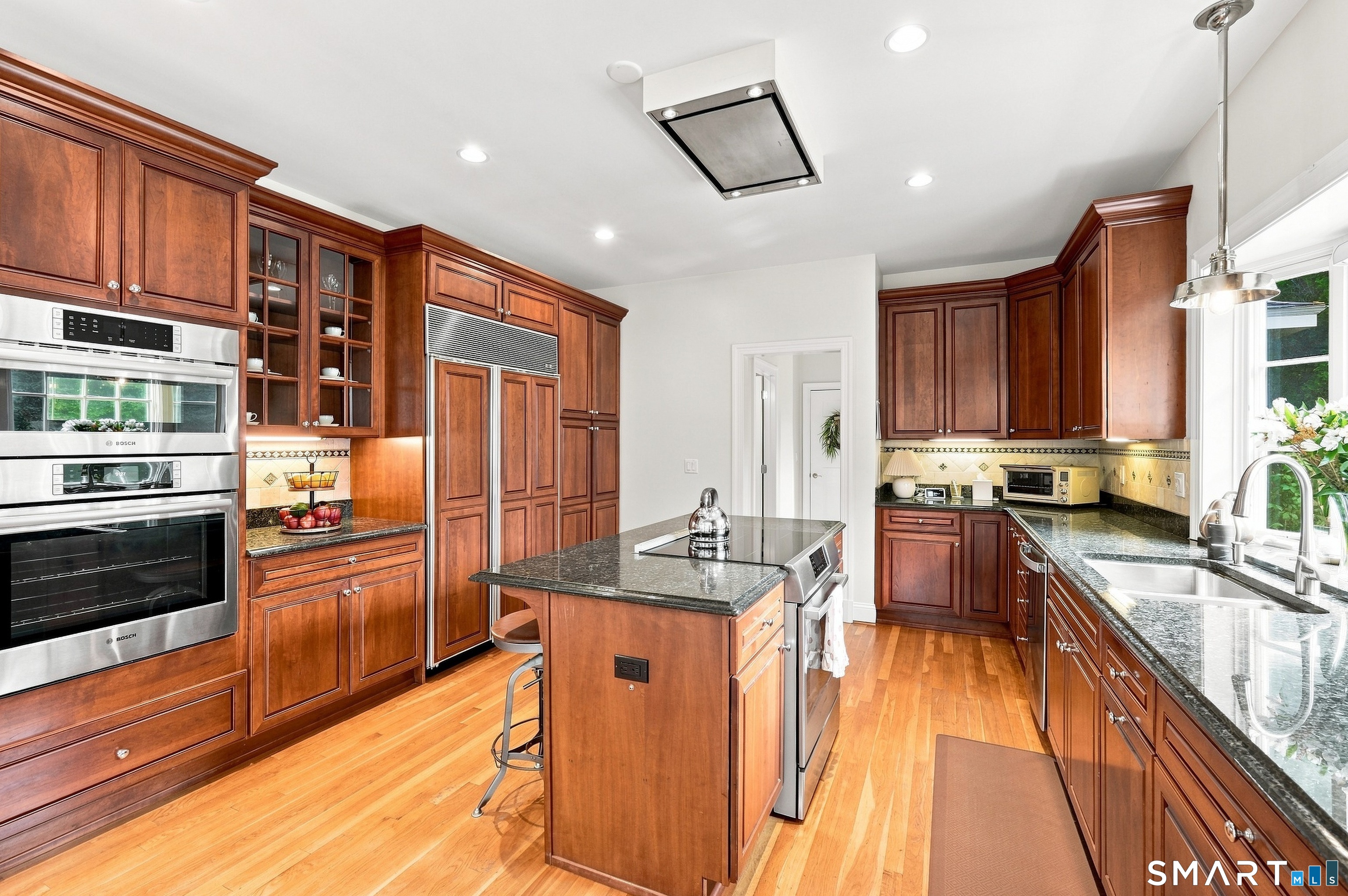 9 Whitehall Court Middlebury CT 06762