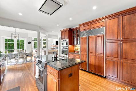 9 Whitehall Court Middlebury CT 06762