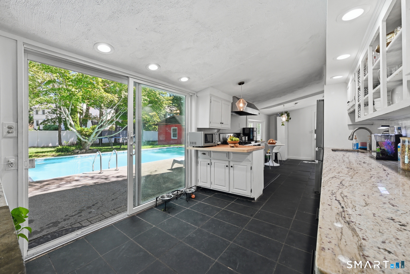 2196 North Benson Road Fairfield CT 06824