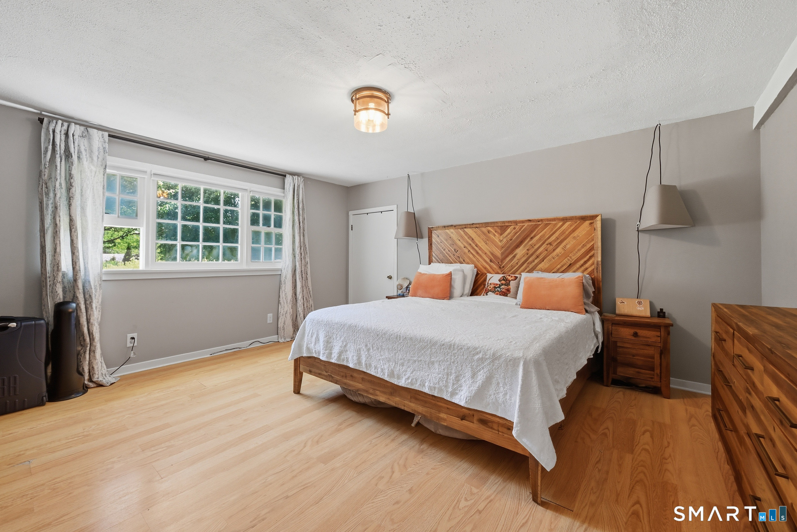 2196 North Benson Road Fairfield CT 06824