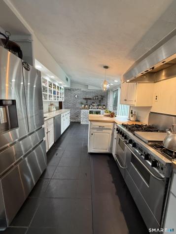 2196 North Benson Road Fairfield CT 06824