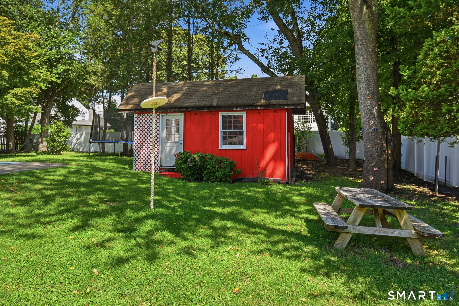 2196 North Benson Road Fairfield CT 06824