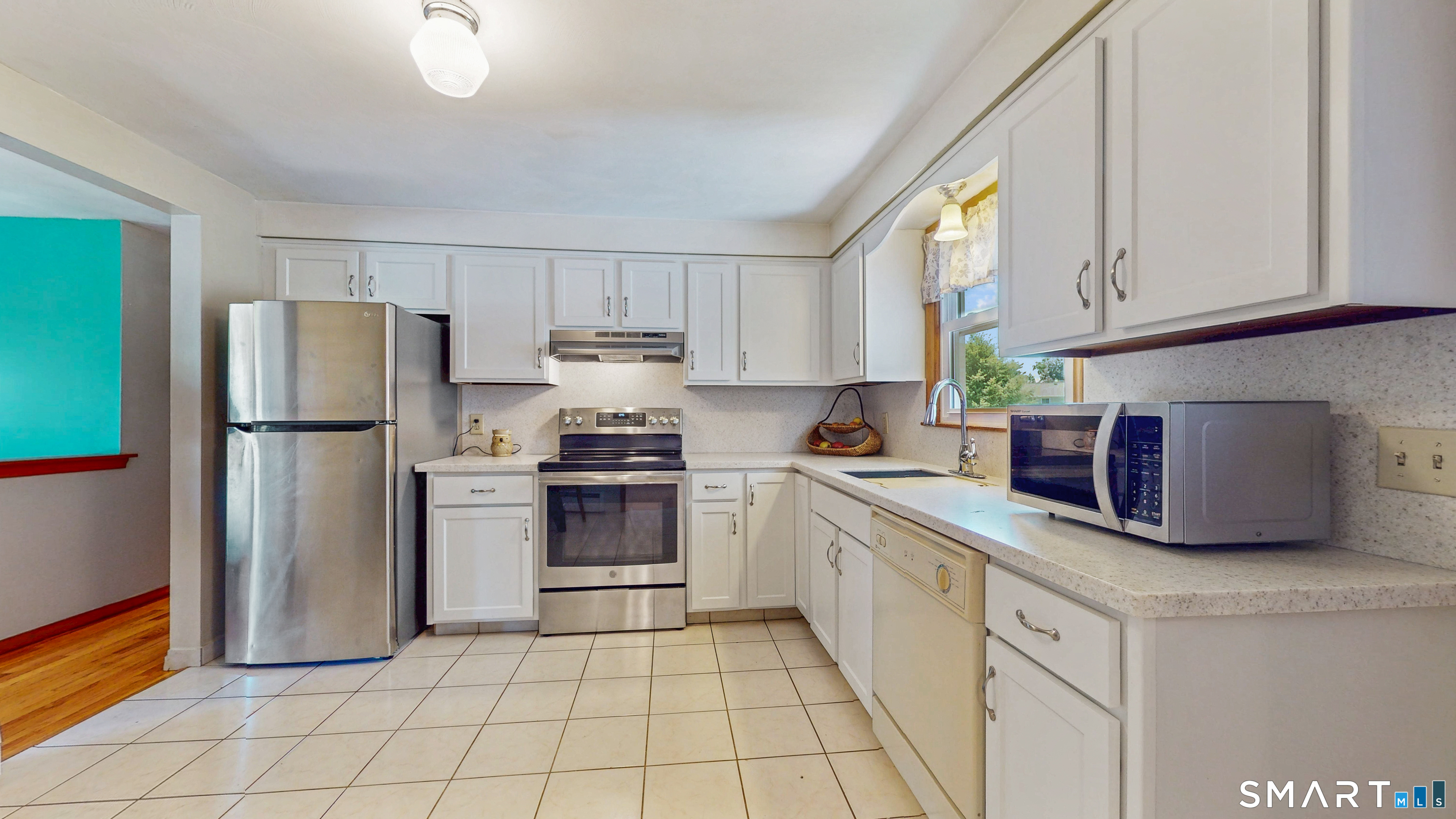 127 Main Street East Hartford CT 06118